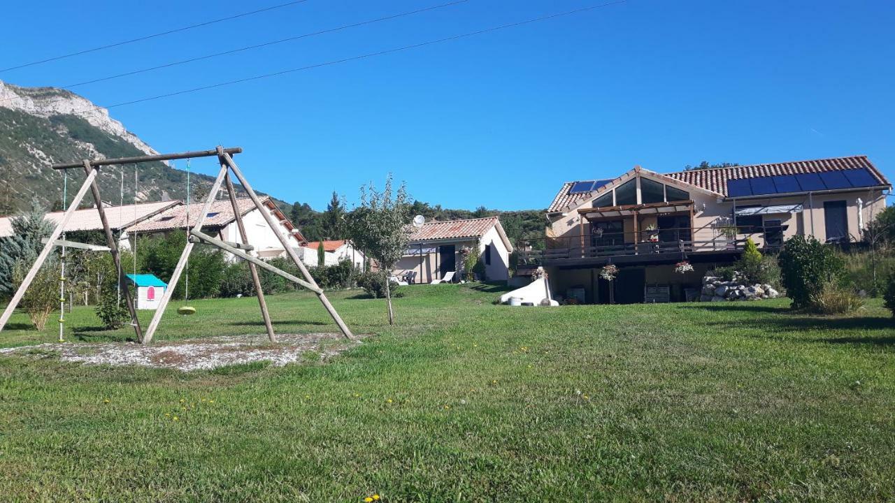 La Petite Maison 05 Trescléoux エクステリア 写真